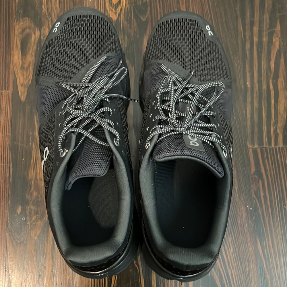 On running casual knit sneakers 12.5